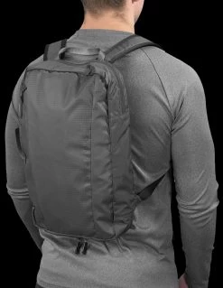 SOG Surrept 12 CS Reversible Carry System -Professional Outdoor Equipment Store 12det7 46455.1610644376