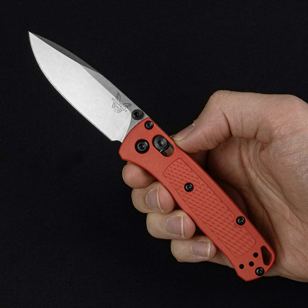 Benchmade 533-04 Mini Bugout Mesa Red Folding Knife 4 Benchmade 533-04 Mini Bugout Mesa Red Folding Knife - Image 2