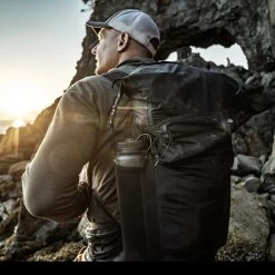 Matador Freerain 28 Waterproof Packable Backpack 16 Matador Freerain 28 Waterproof Packable Backpack -Professional Outdoor Equipment Store MAT FR283001BK 31099.1634142026