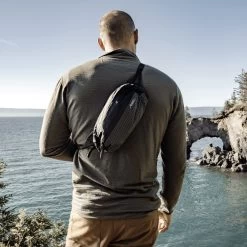 Matador Freerain Waterproof Packable Hip Pack 12 Matador Freerain Waterproof Packable Hip Pack -Professional Outdoor Equipment Store MAT FRHP001BKdet3 00039.1634131933