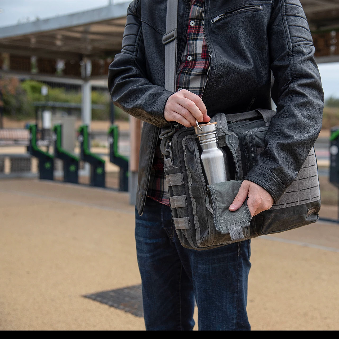 Magforce Recruit Briefcase Waxed Canvas 22 Magforce Recruit Briefcase Waxed Canvas - Image 20