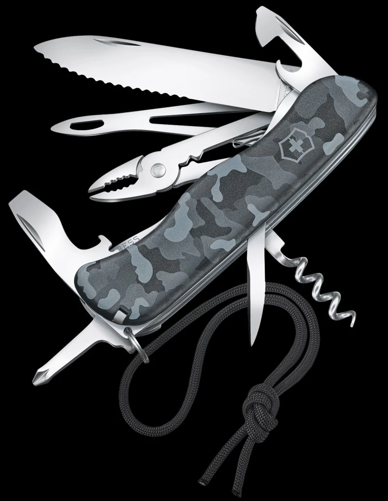 Victorinox Skipper Navy Camo 5 Victorinox Skipper Navy Camo - Image 3