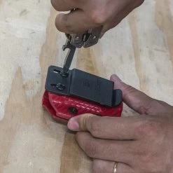 Clip And Carry Leatherman Free P2 Sheath -Professional Outdoor Equipment Store clp028det3 1 89792.1587420577