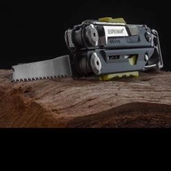 Leatherman Signal -Professional Outdoor Equipment Store wit lt700bldet3 31458.1587418991